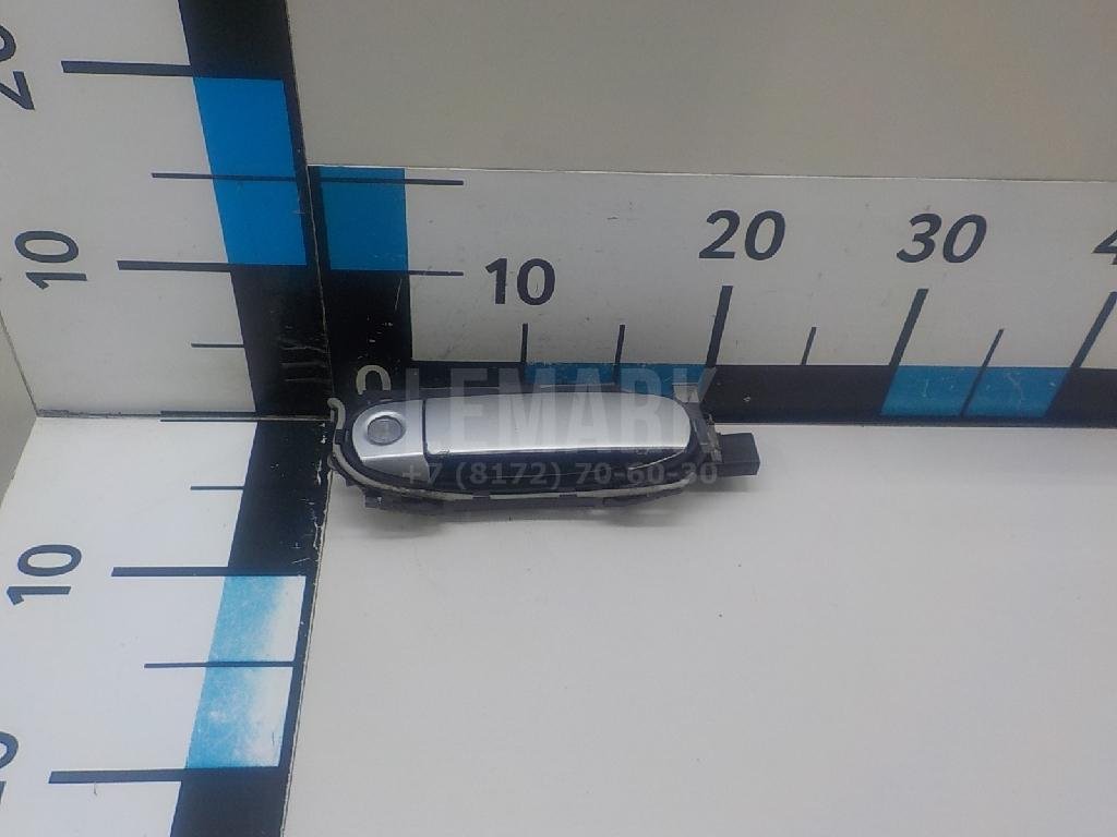 Ручка двери передней наружная правая