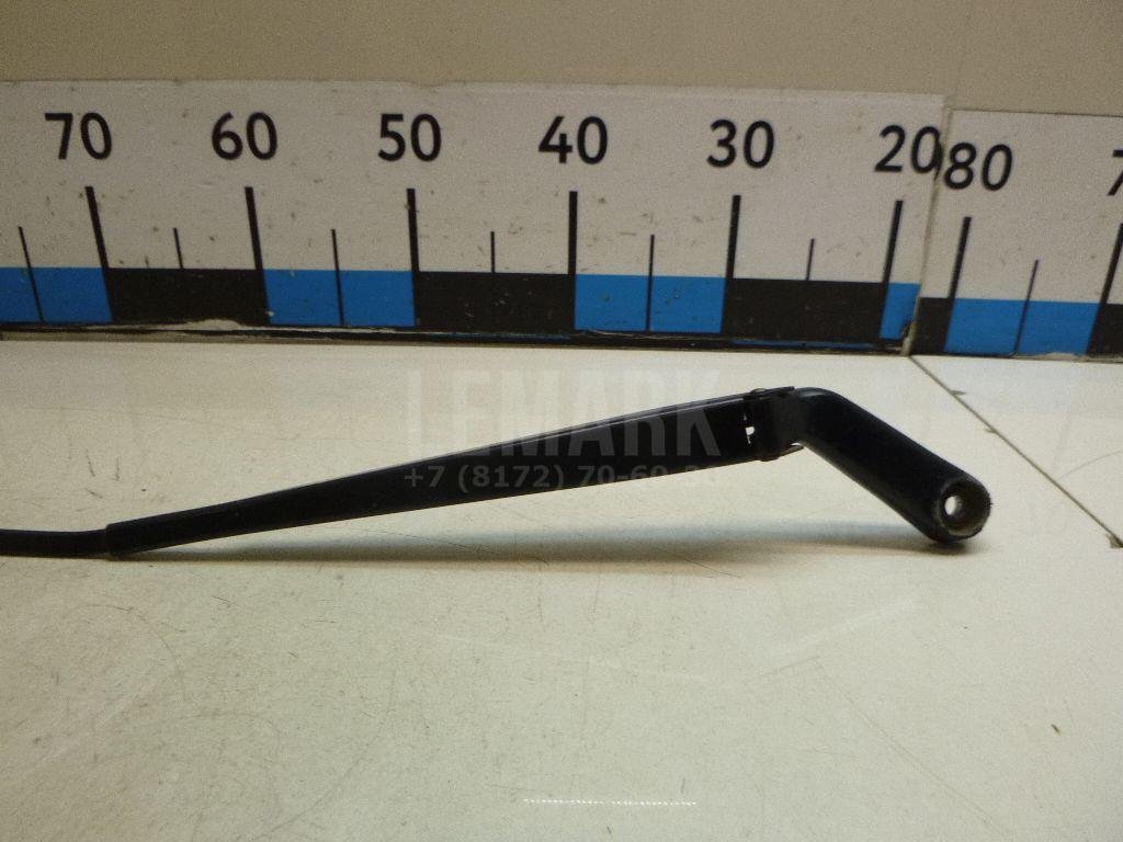 Поводок стеклоочистителя передний правый