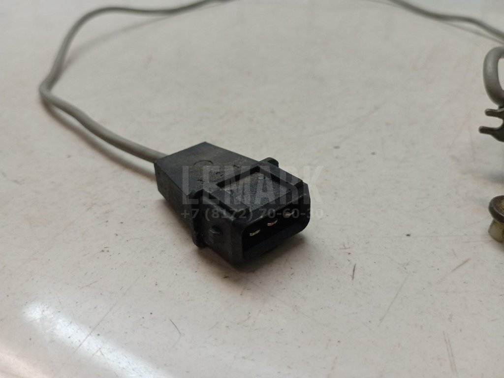 Вставка замка двери прав.