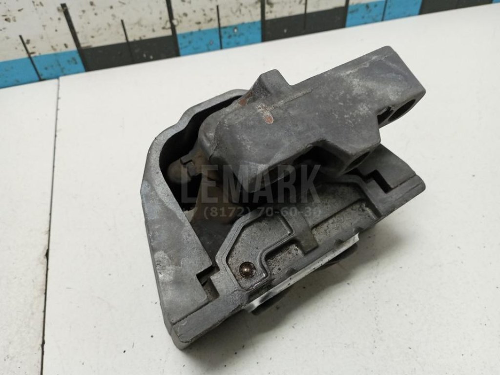 Опора двигателя правая