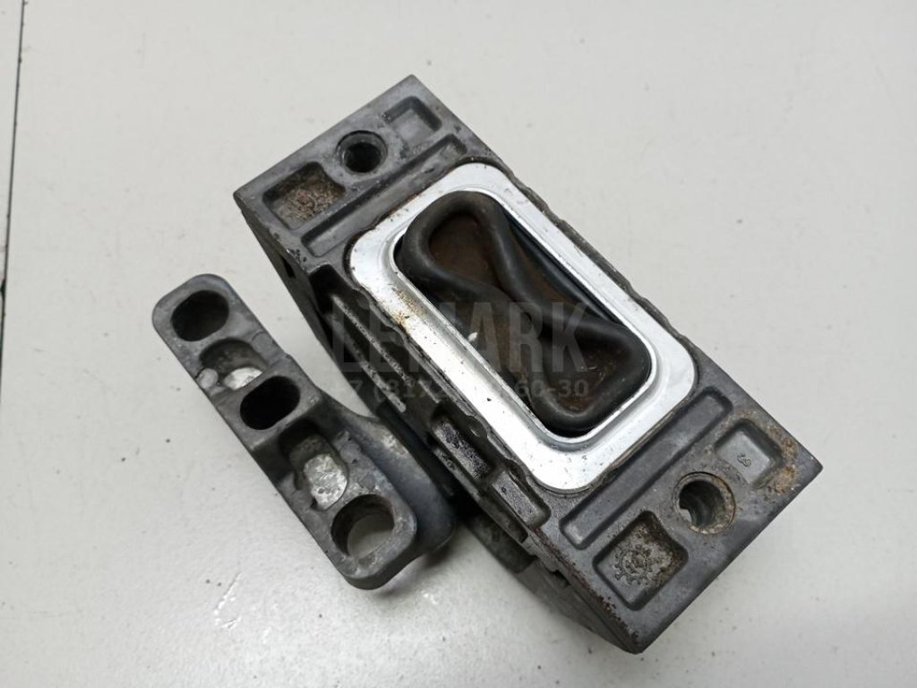 Опора двигателя правая