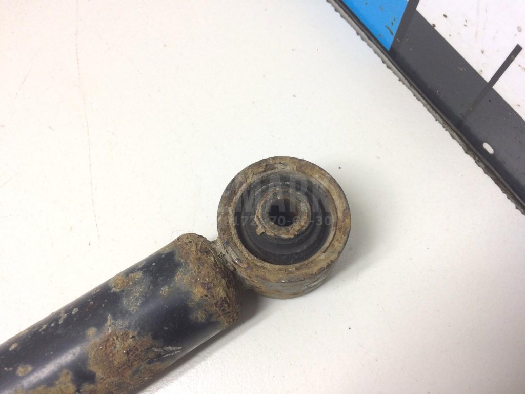 Амортизатор задний