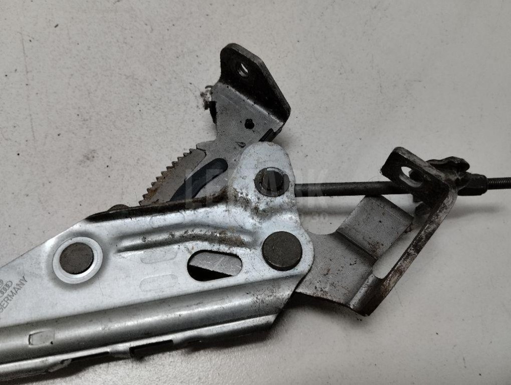 Рычаг стояночного тормоза