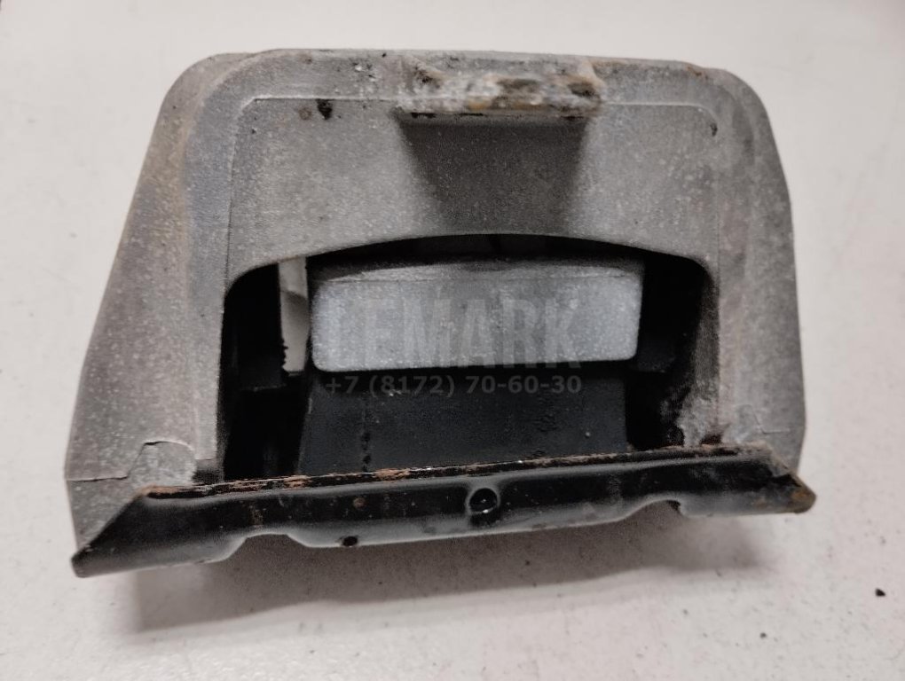 Опора КПП левая