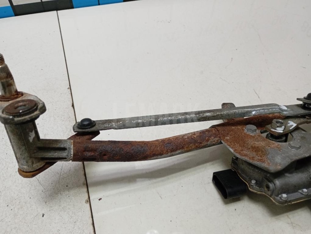 Трапеция стеклоочистителей