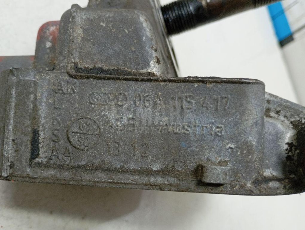 Кронштейн масляного фильтра