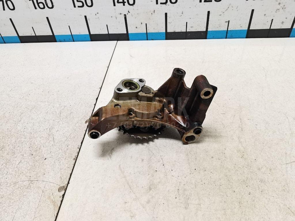 Насос масляный