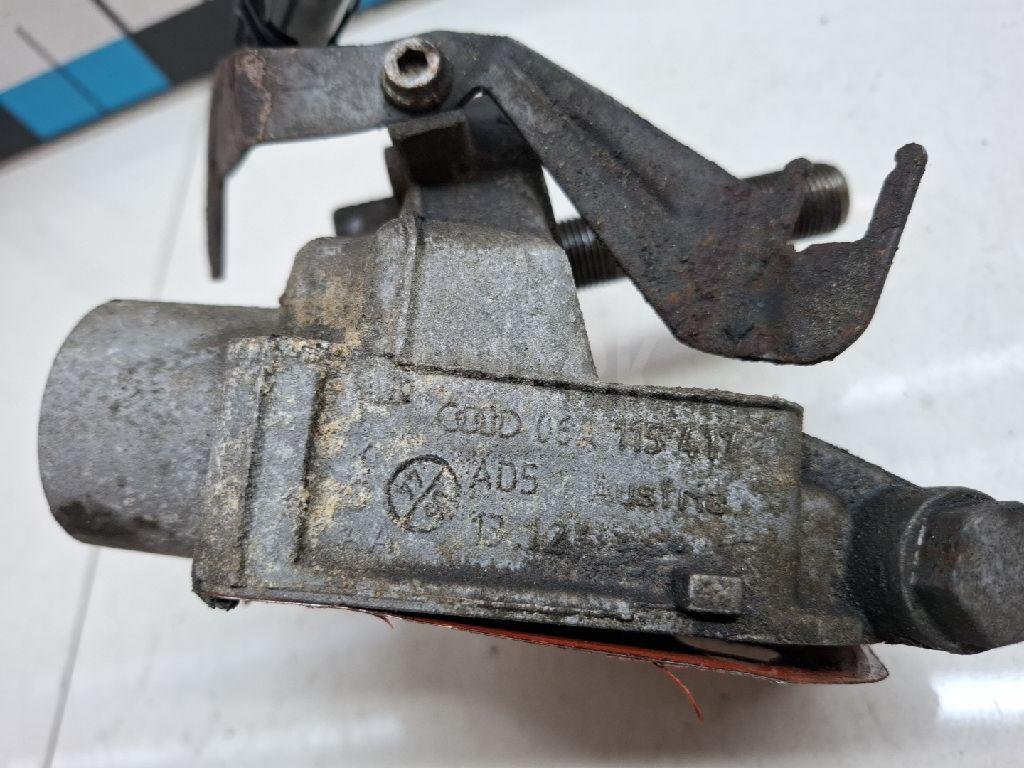 Кронштейн масляного фильтра