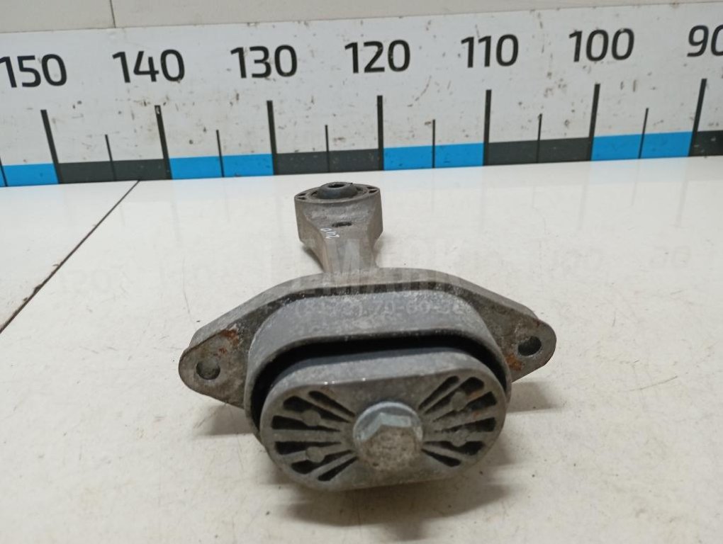 Опора двигателя задняя