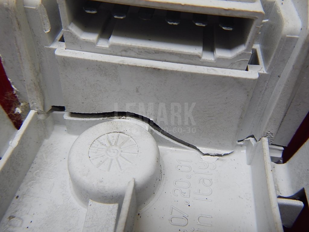 Фонарь задний правый для  Alfa Romeo 164 1987-1998