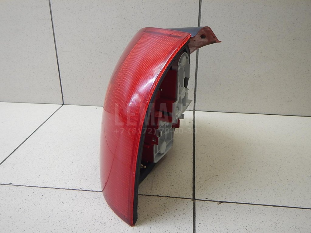 Фонарь задний правый для  Alfa Romeo 164 1987-1998
