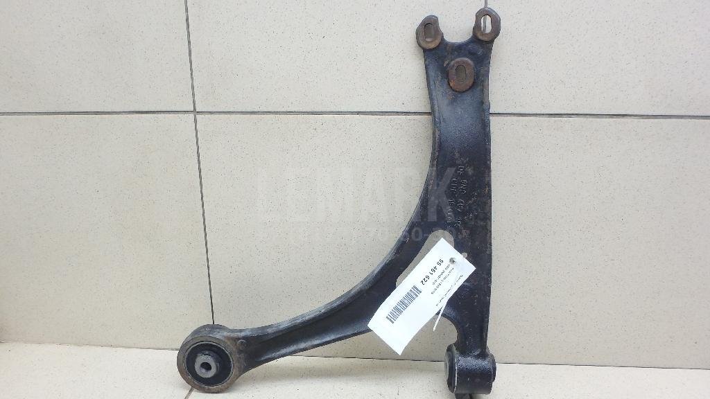 Рычаг передний левый
