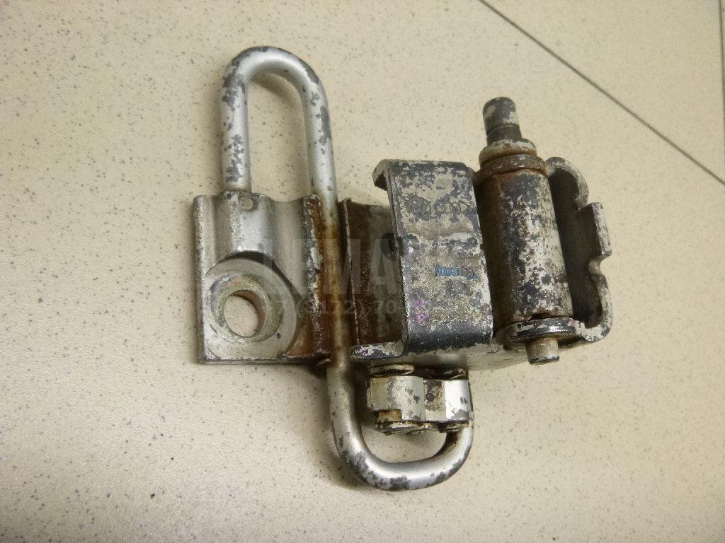 Петля двери передней левой нижняя