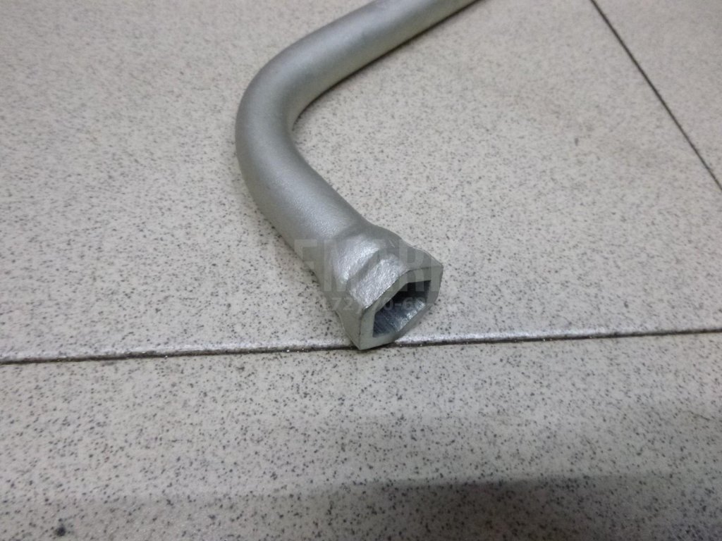 Ключ баллонный