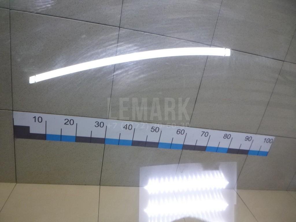 Стекло двери передней правой