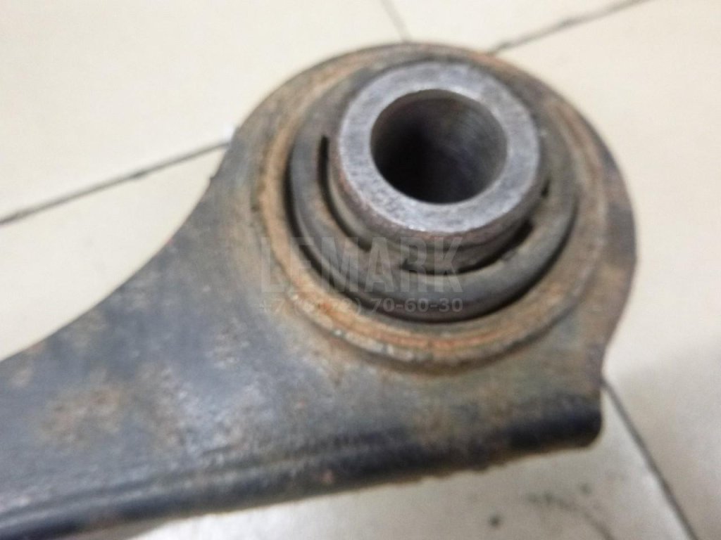 Тяга задняя поперечная