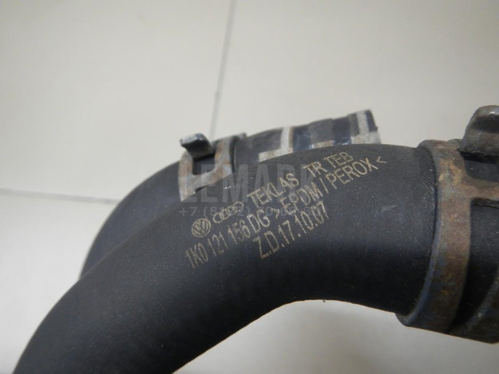 Патрубок отопителя