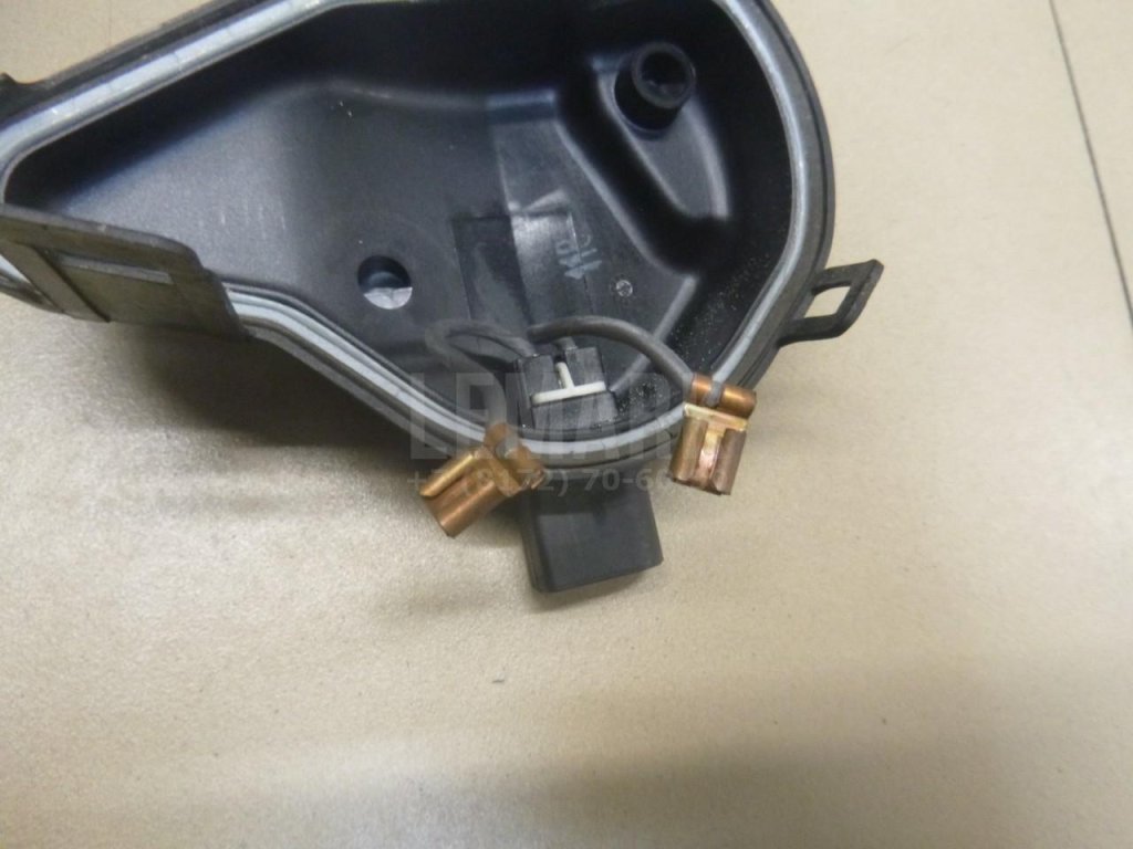 Крышка фары противотуманной левой