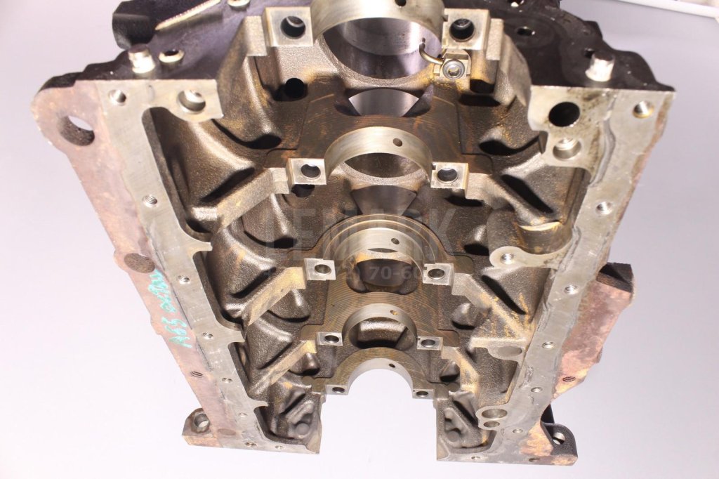 Блок двигателя