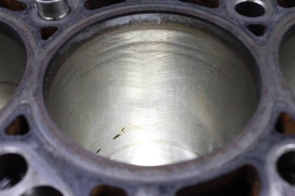 Блок двигателя