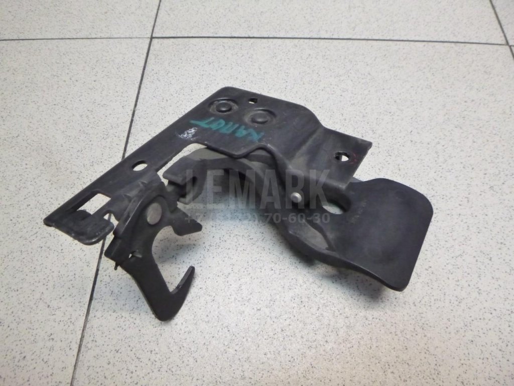 Крючок капота для  Acura TSX 2009-2014