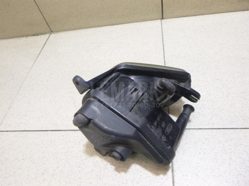 Фара противотуманная левая