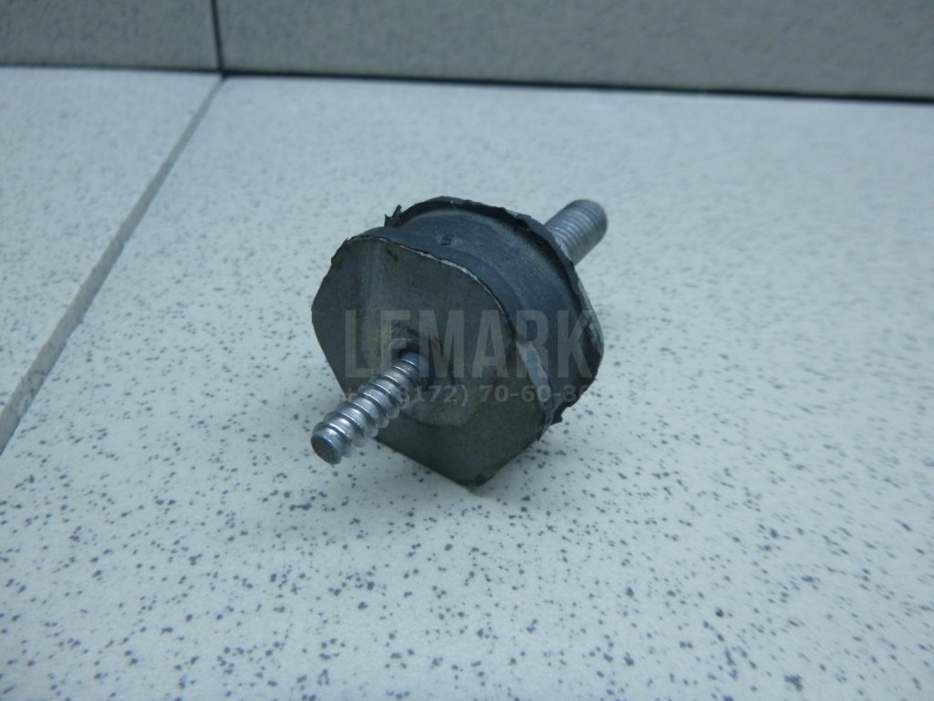 Болт впускного коллектора