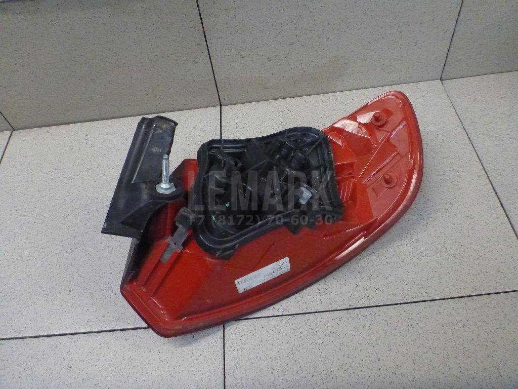 Фонарь задний наружный левый