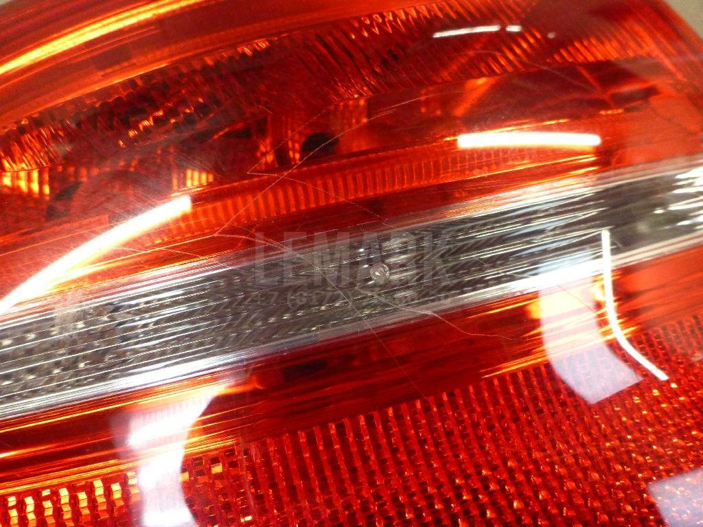 Фонарь задний наружный левый