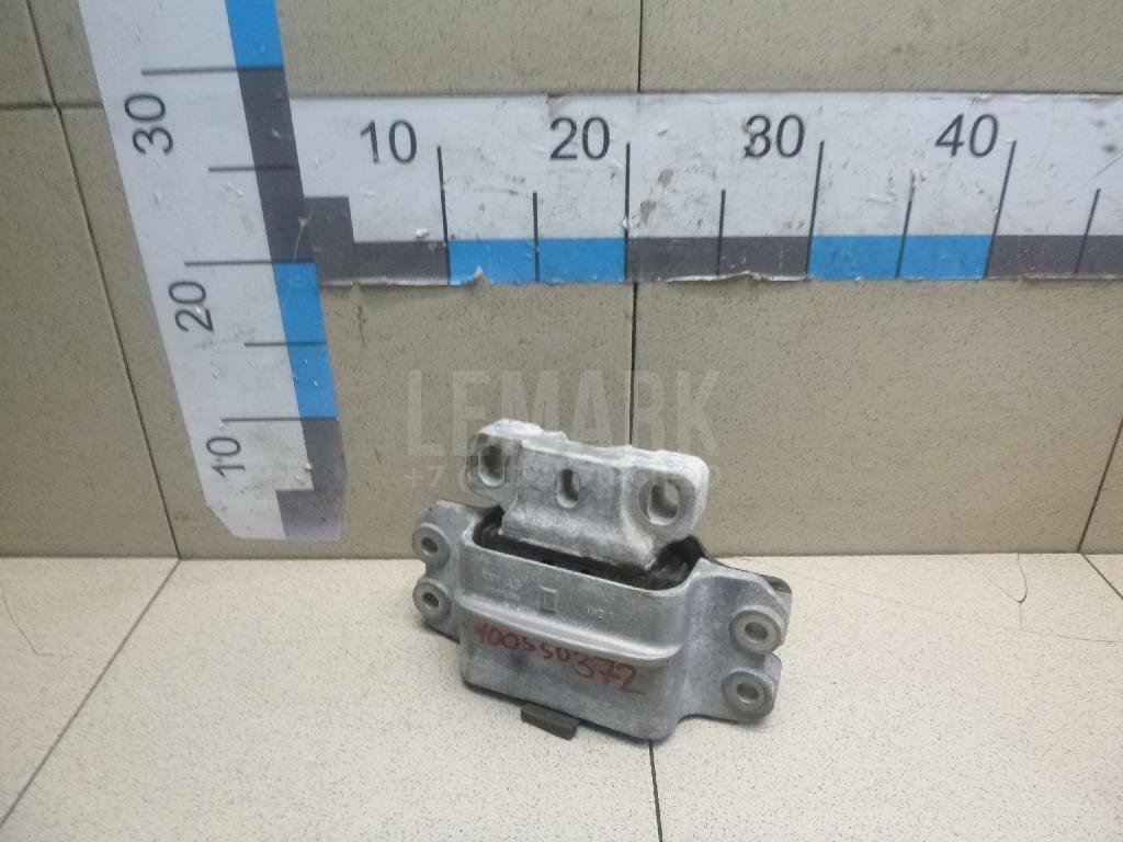 Опора КПП левая