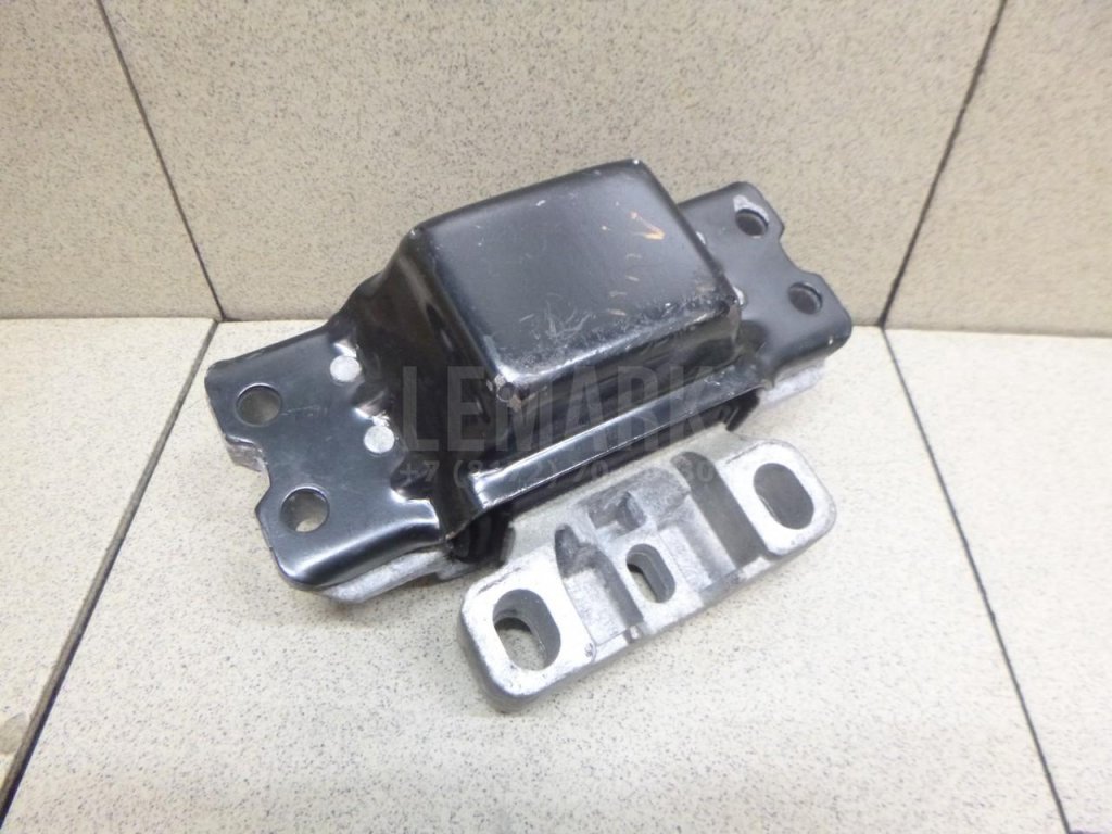 Опора КПП левая