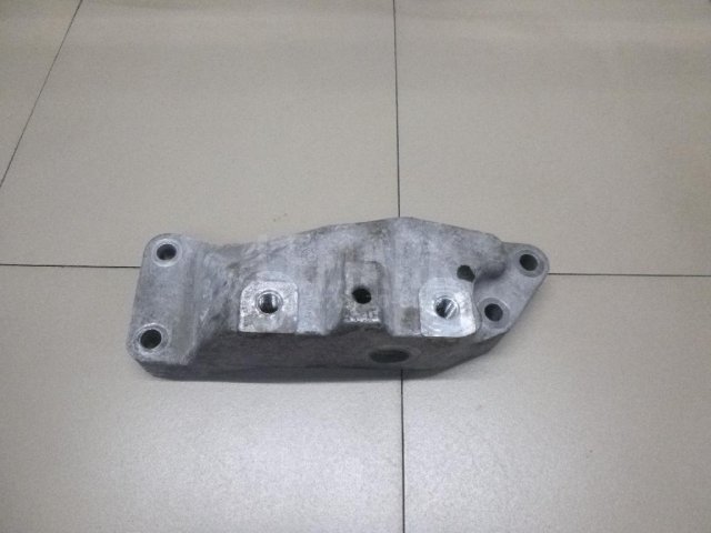 Кронштейн КПП