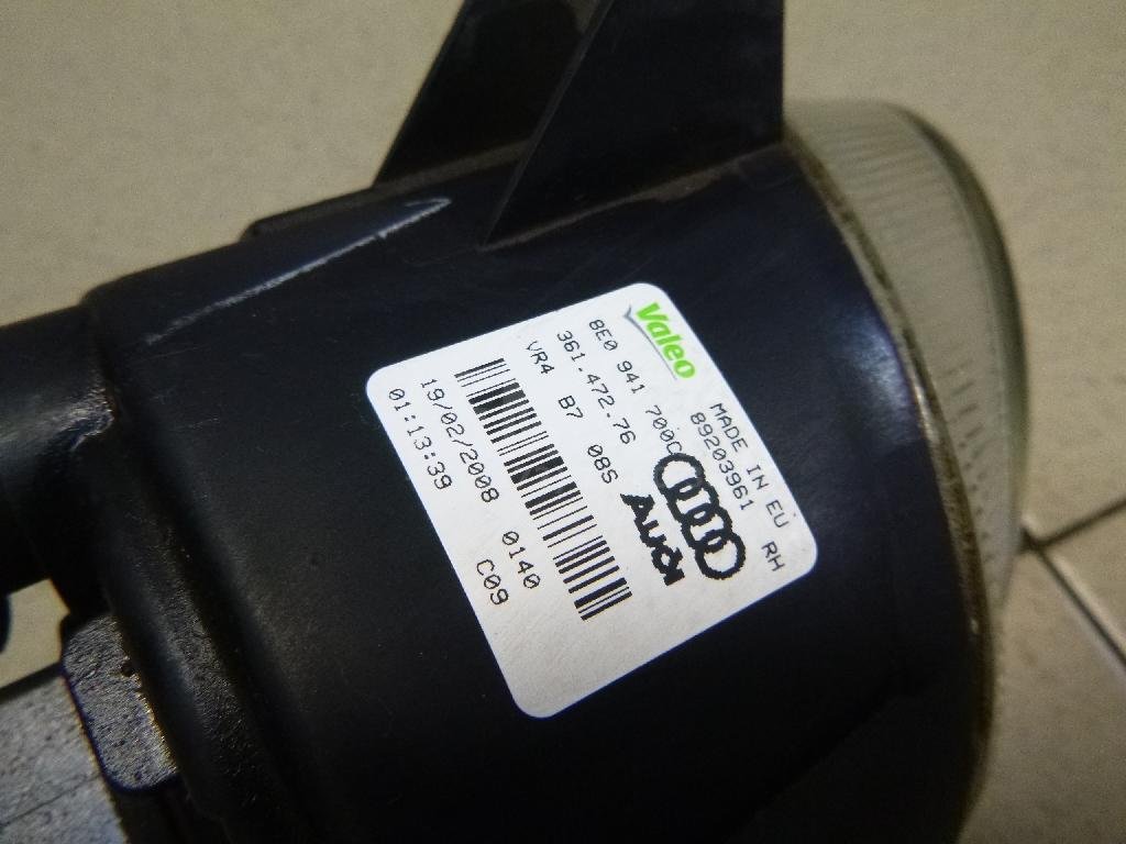 Фара противотуманная правая