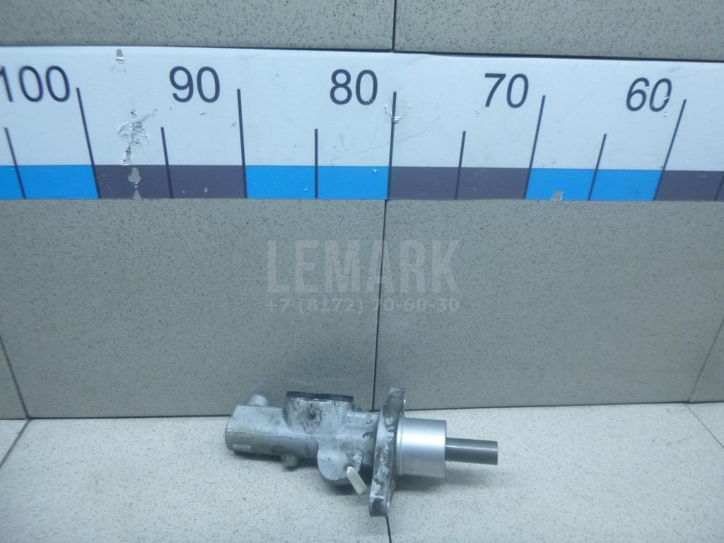 Цилиндр тормозной главный