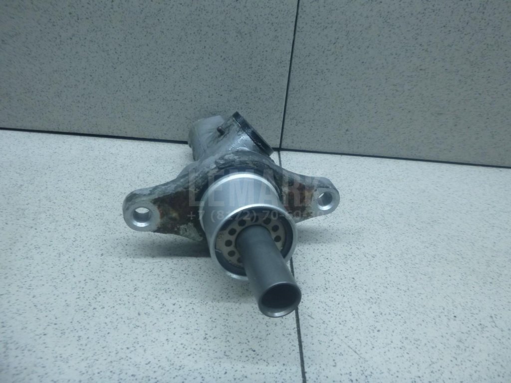 Цилиндр тормозной главный