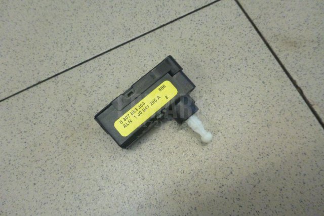 Моторчик корректора фары