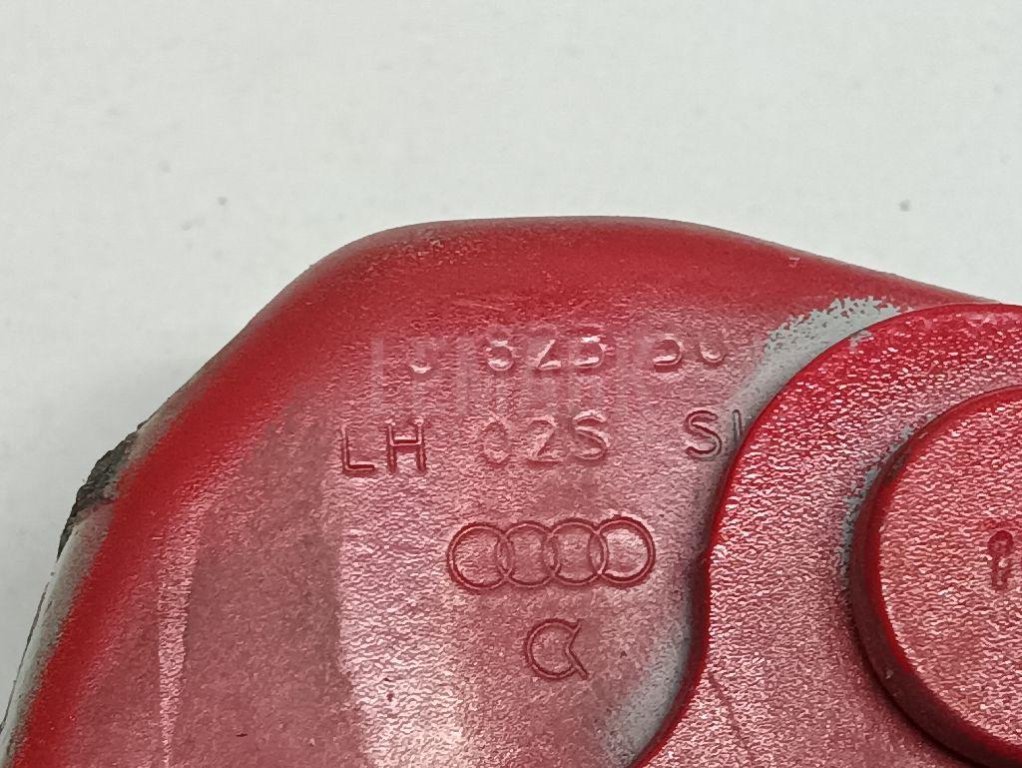 Петля капота левая