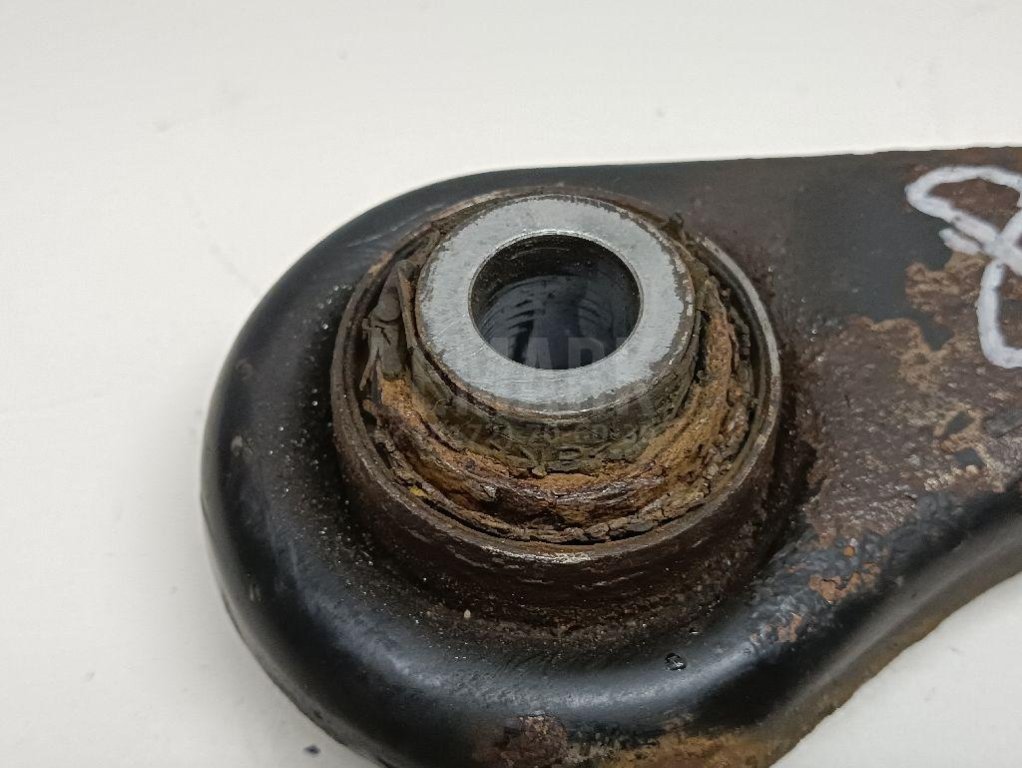 Тяга задняя поперечная левая