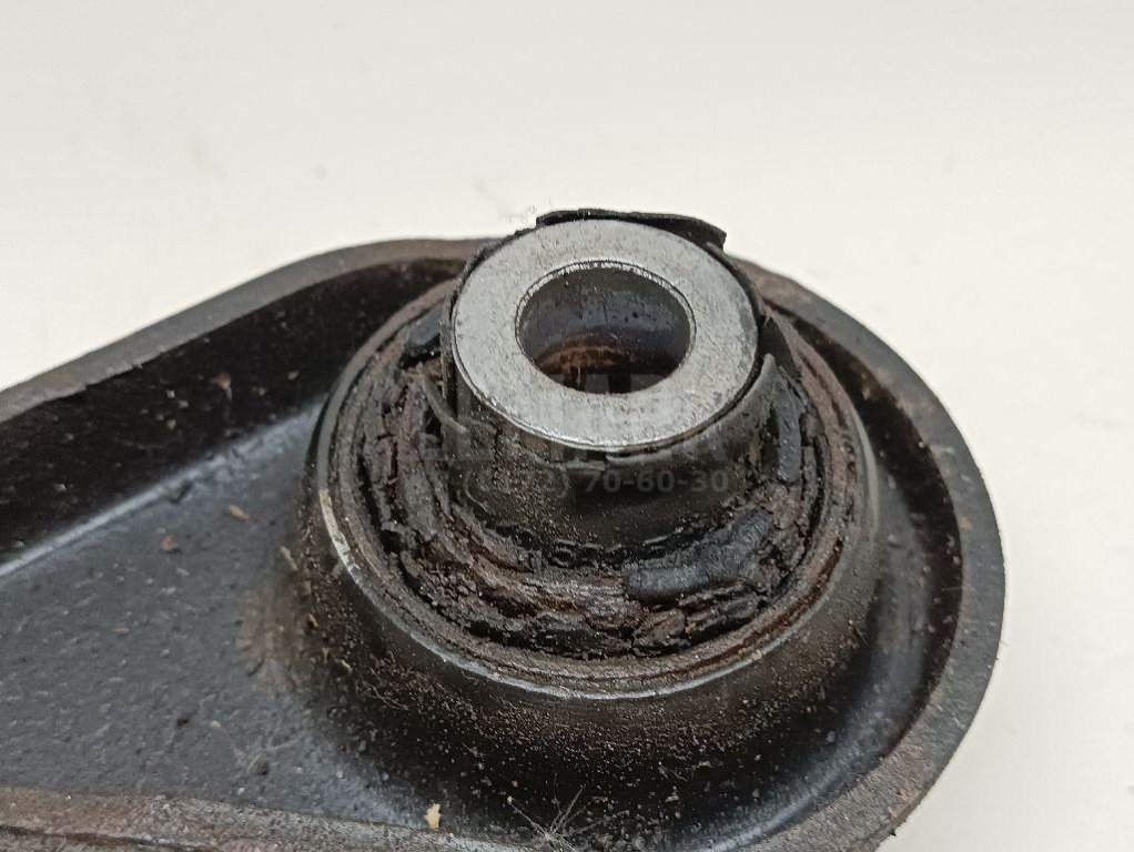 Тяга задняя поперечная левая