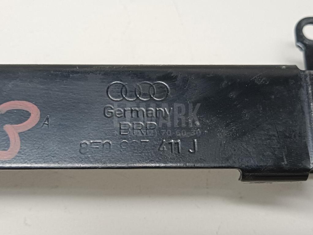 Кронштейн блока управления двигателем