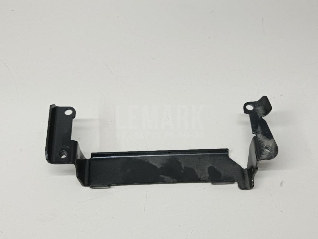 Кронштейн блока управления двигателем