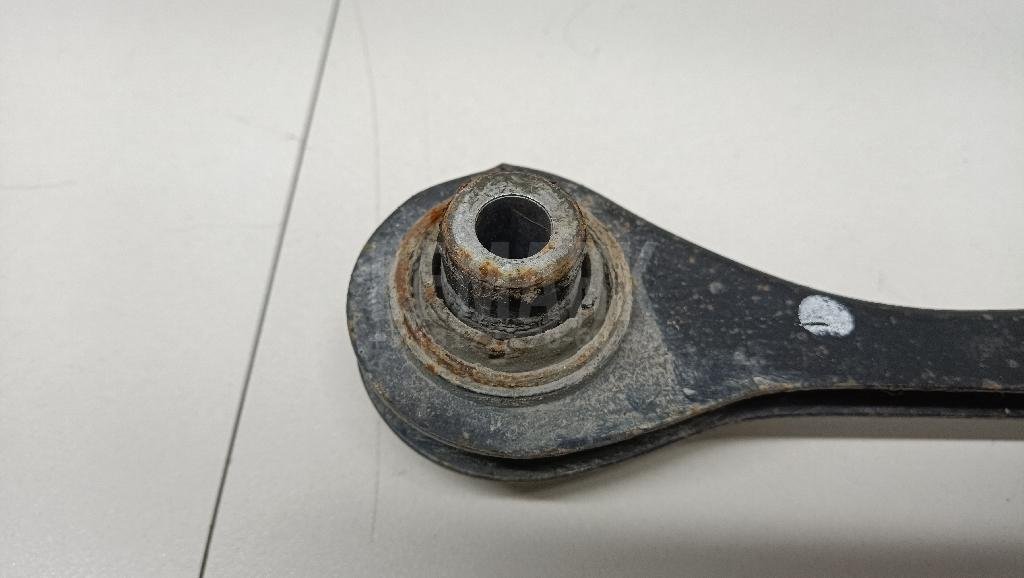 Тяга задняя поперечная