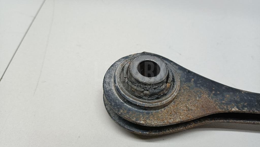 Тяга задняя поперечная