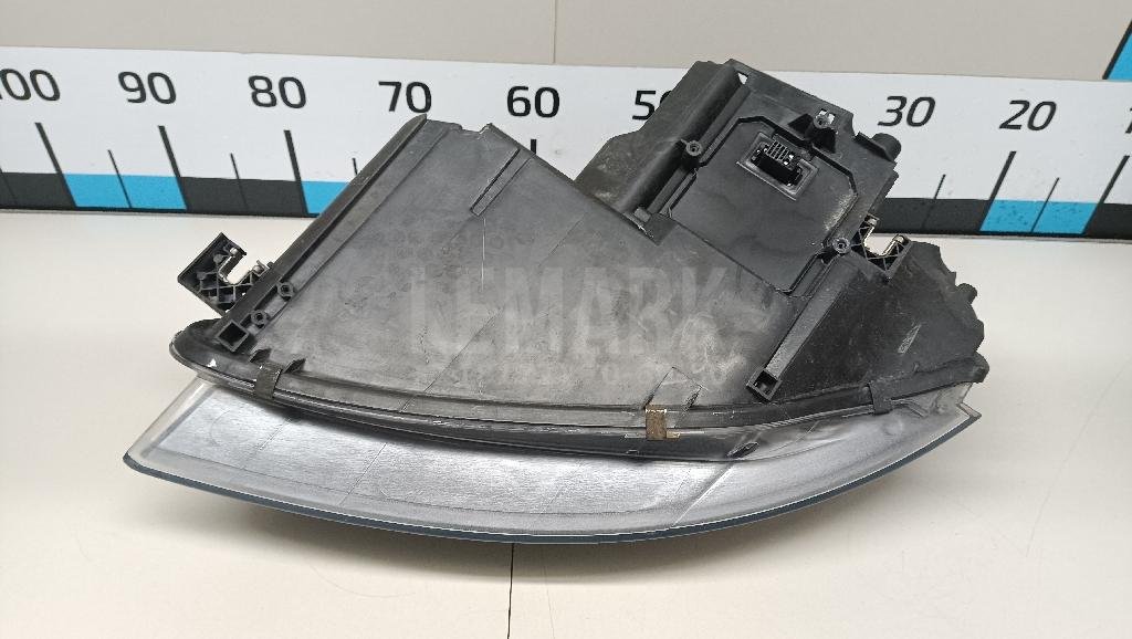 Фара правая для  Acura MDX 2001-2006