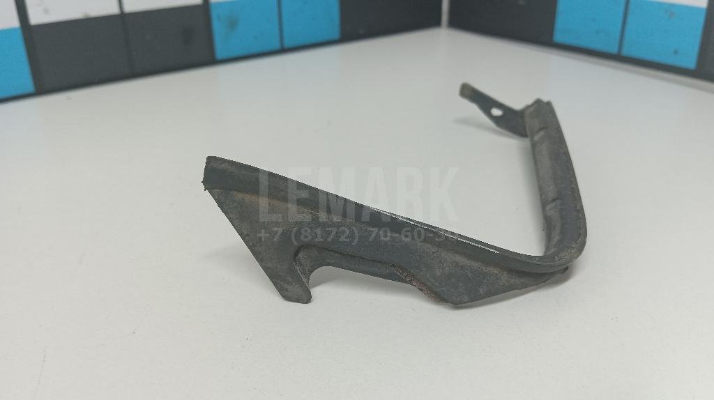 Уплотнитель фары для  Audi A4 [B7] 2005-2007