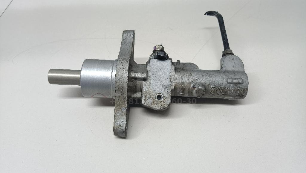 Цилиндр тормозной главный