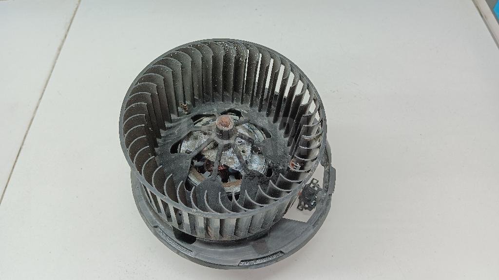 Моторчик отопителя