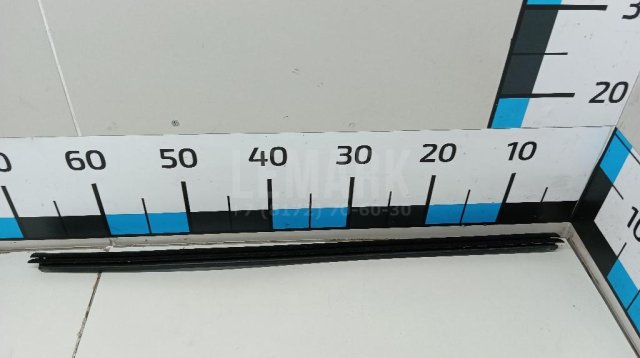 Уплотнитель стекла двери