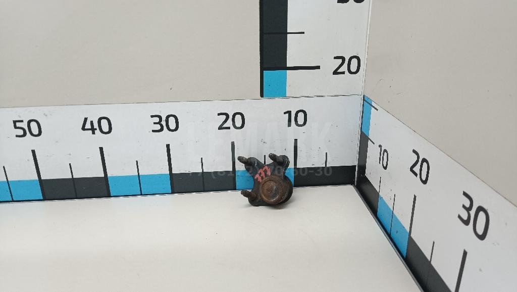 Опора шаровая правая передней подвески