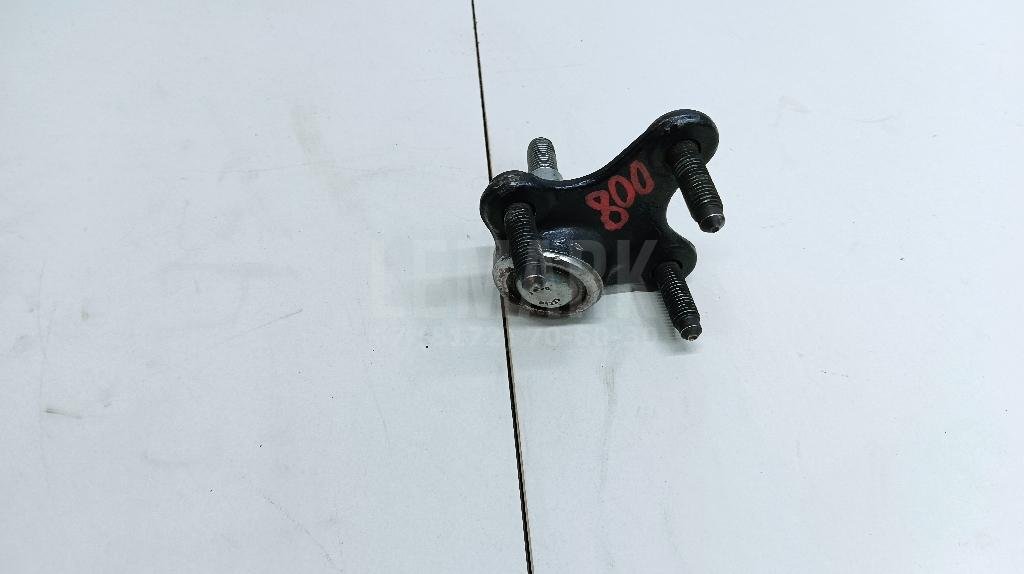 Опора шаровая правая передней подвески